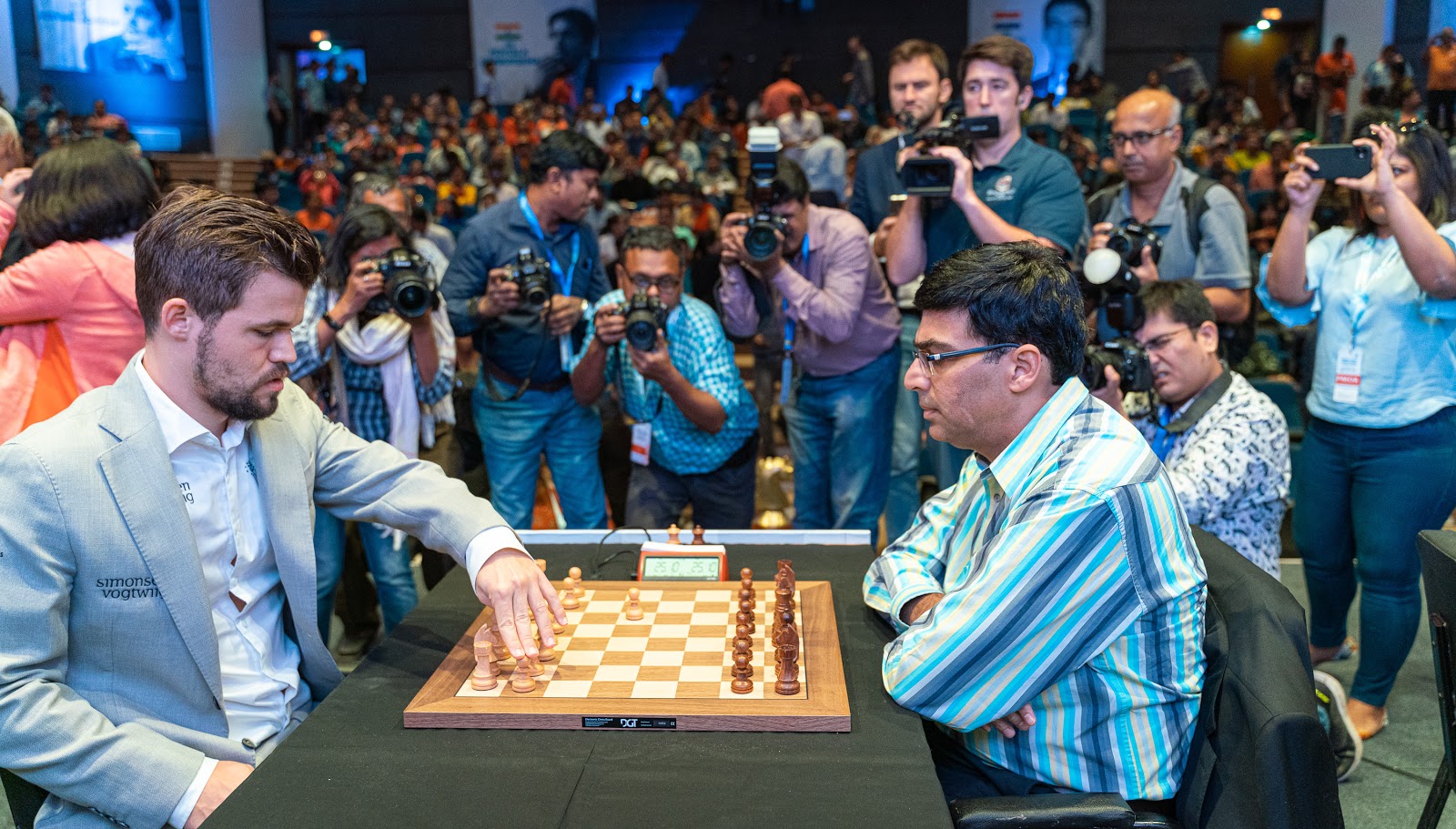 Praggnanandhaa vs Vishy Anand  Tata Steel Chess India Blitz 2018 